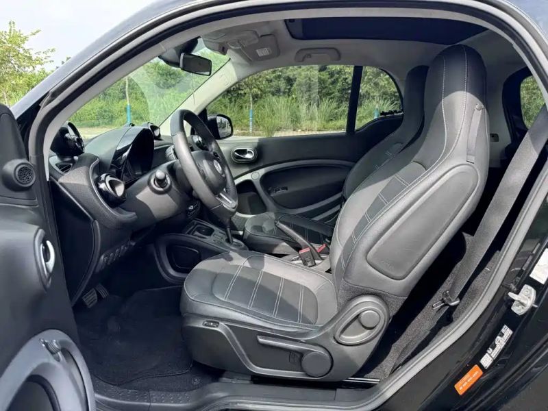 Smart microcar