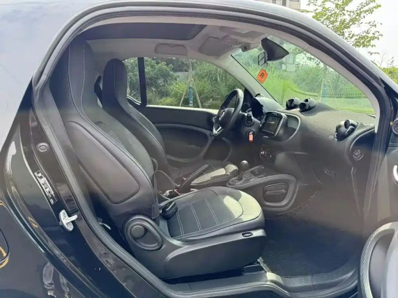 Smart microcar