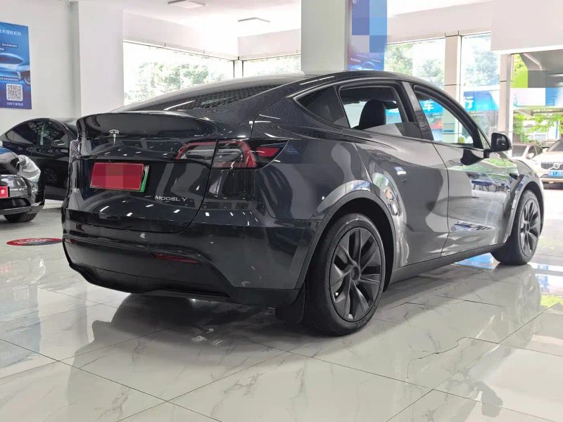 Tesla model-y
