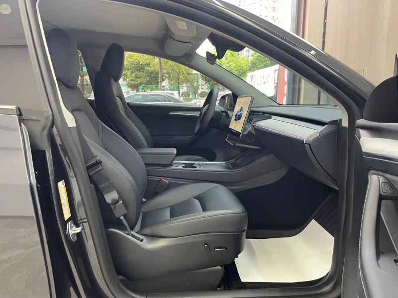 Tesla model-y