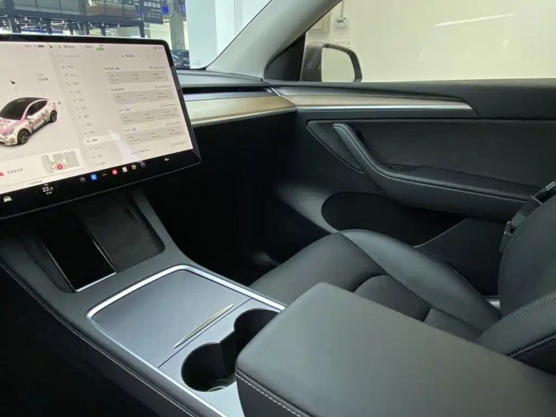 Tesla model-y