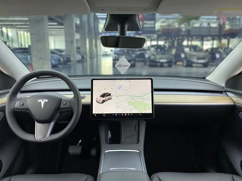 Tesla model-y