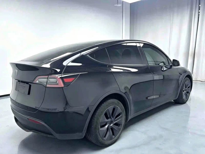 Tesla model-y