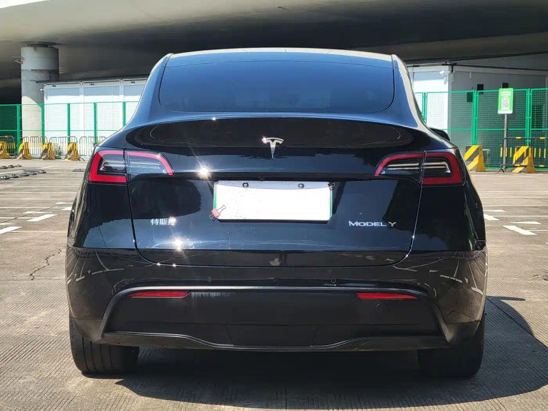 Tesla model-y