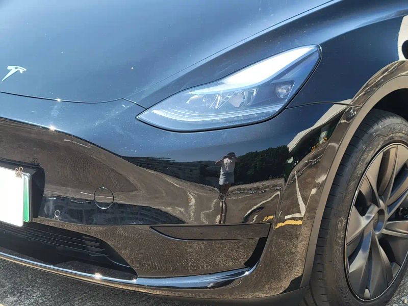 Tesla model-y