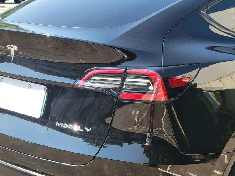 Tesla model-y