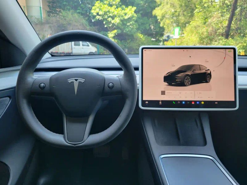 Tesla model-y