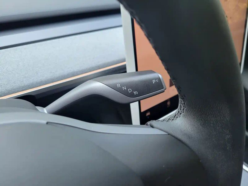 Tesla model-y