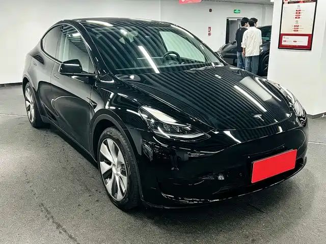 Tesla model-y