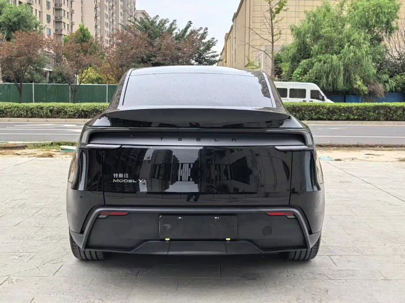 Tesla model-y