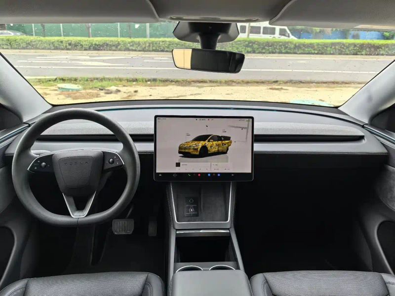 Tesla model-y