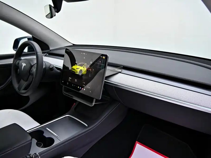 Tesla model-y