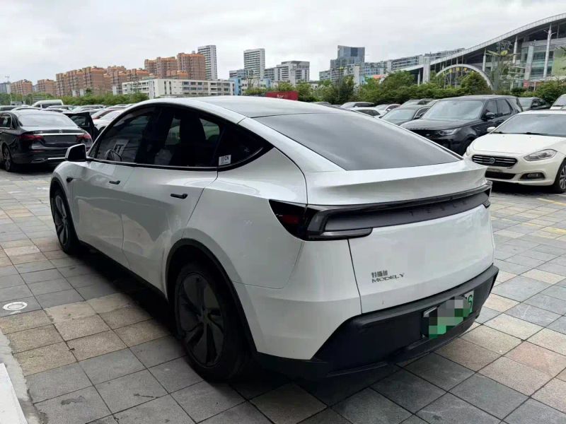 Tesla model-y