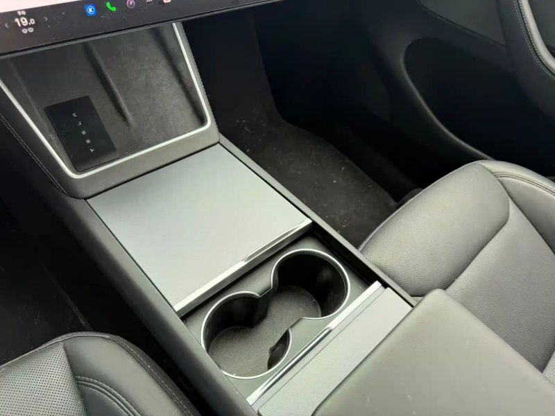 Tesla model-y