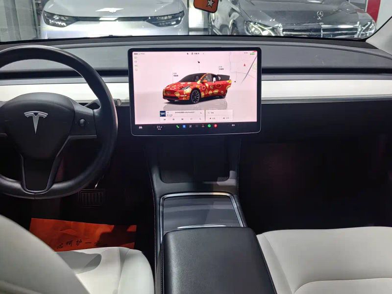 Tesla model-y