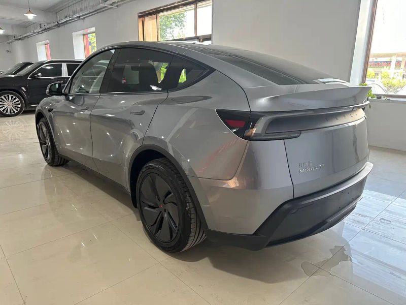 Tesla model-y