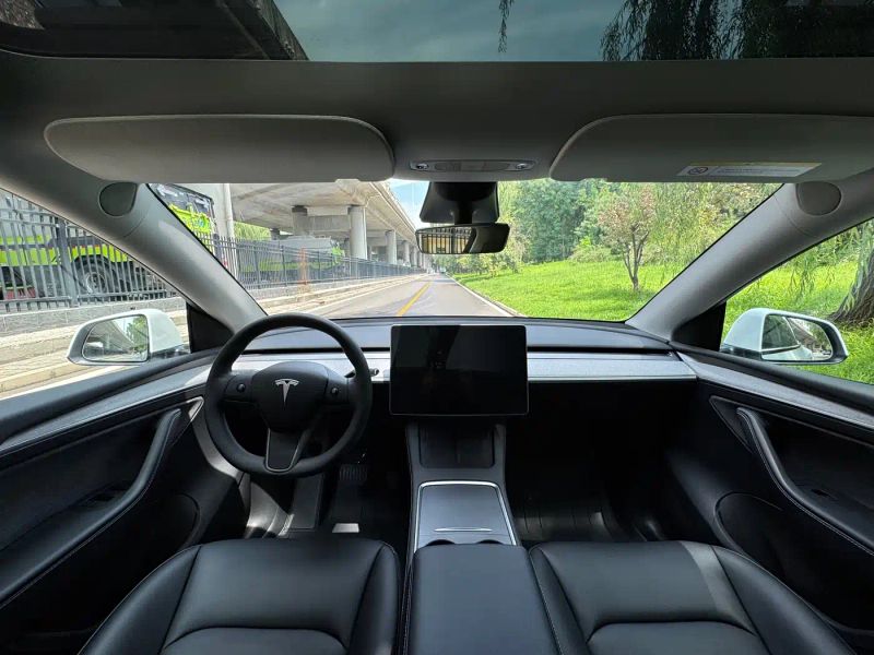 Tesla model-y