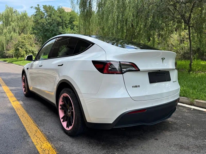 Tesla model-y