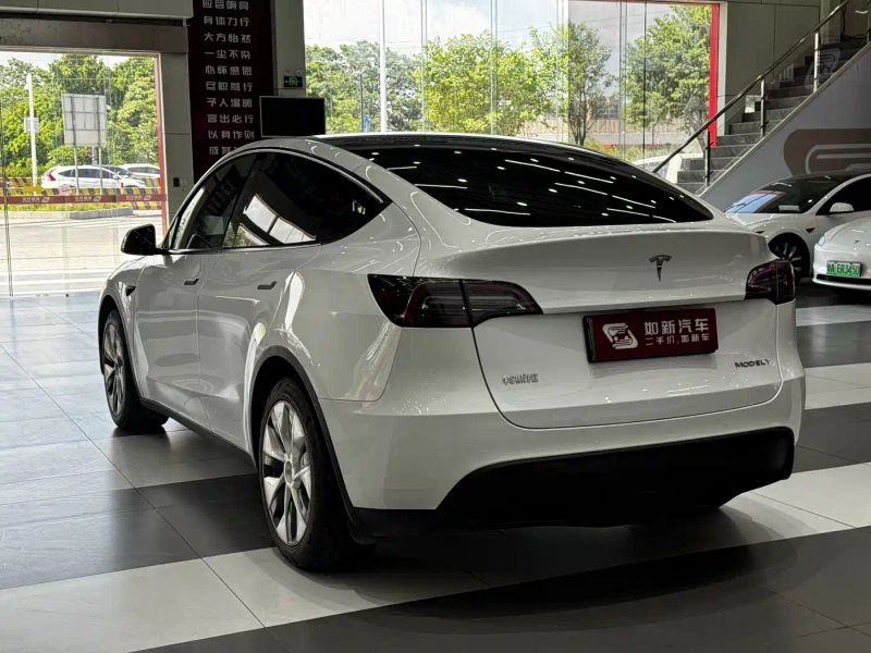 Tesla model-y