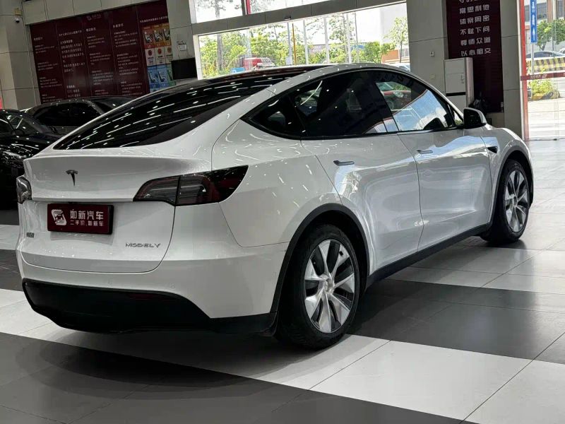 Tesla model-y