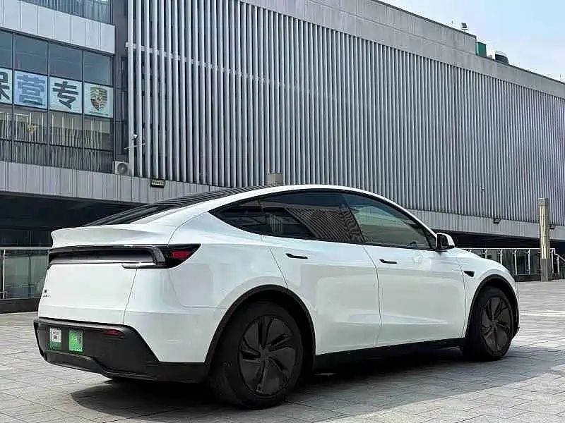 Tesla model-y