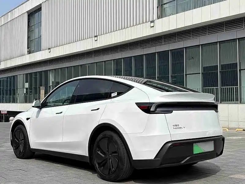 Tesla model-y