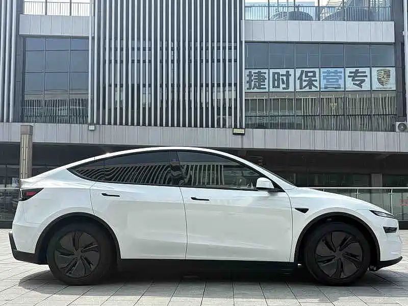 Tesla model-y