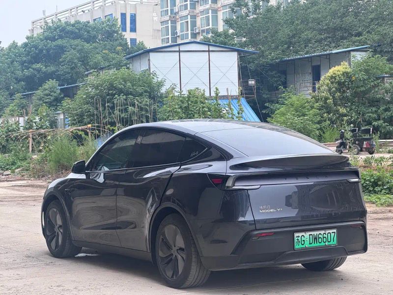 Tesla model-y
