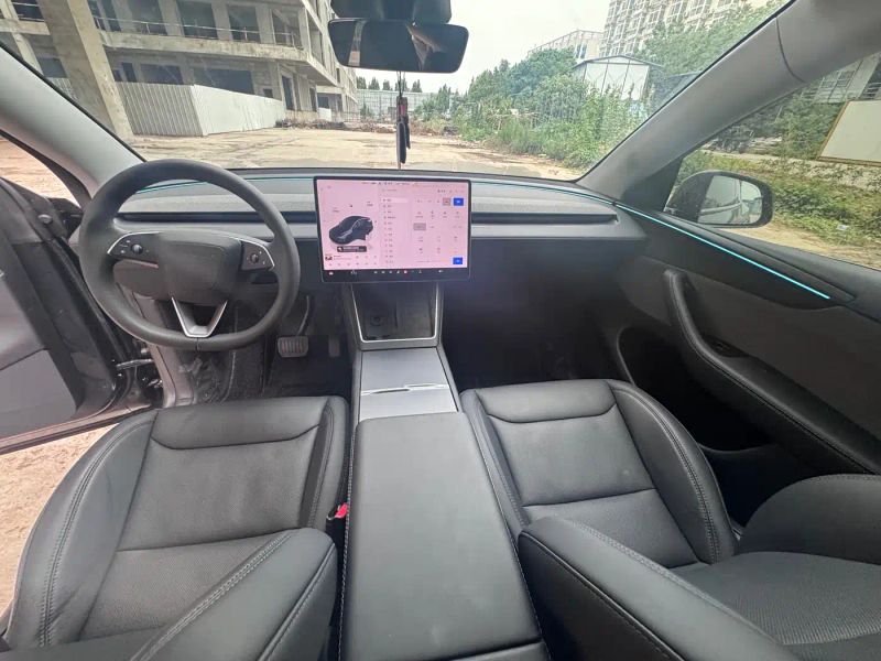 Tesla model-y