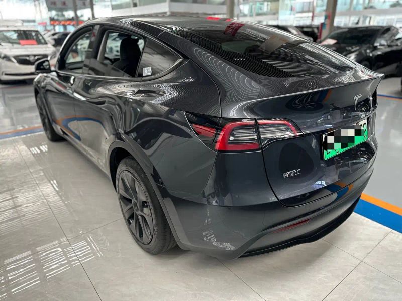 Tesla model-y