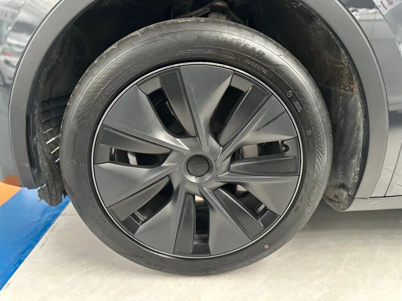 Tesla model-y