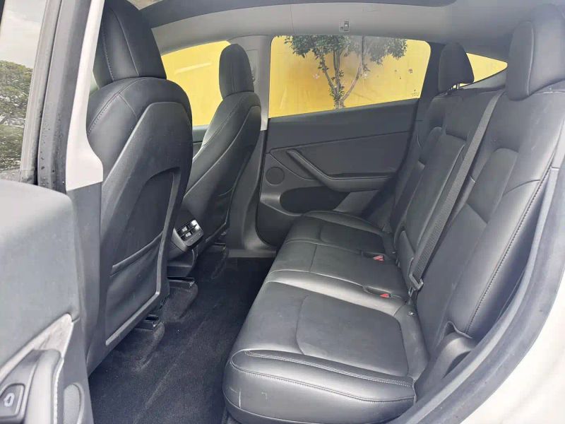Tesla model-y