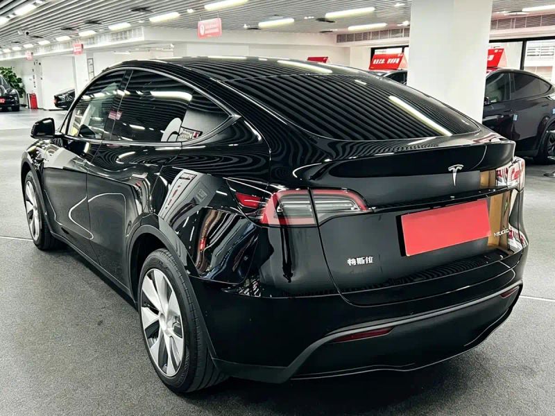 Tesla model-y