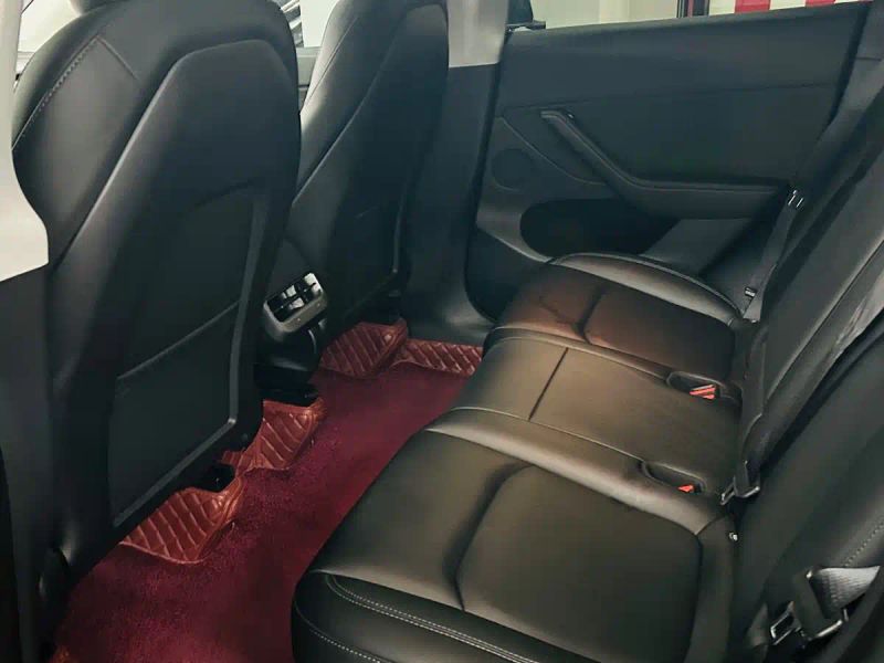 Tesla model-y