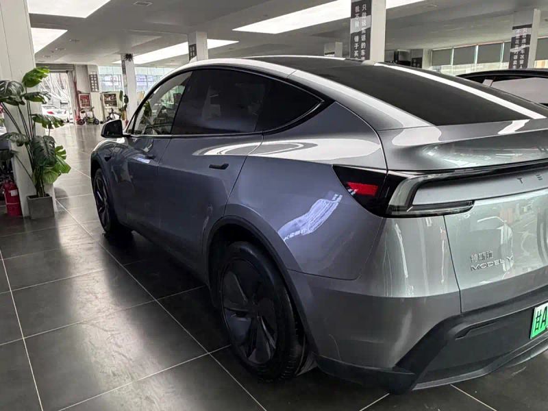 Tesla model-y