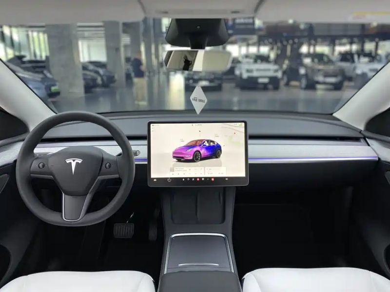 Tesla model-y