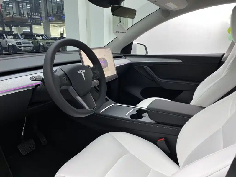 Tesla model-y