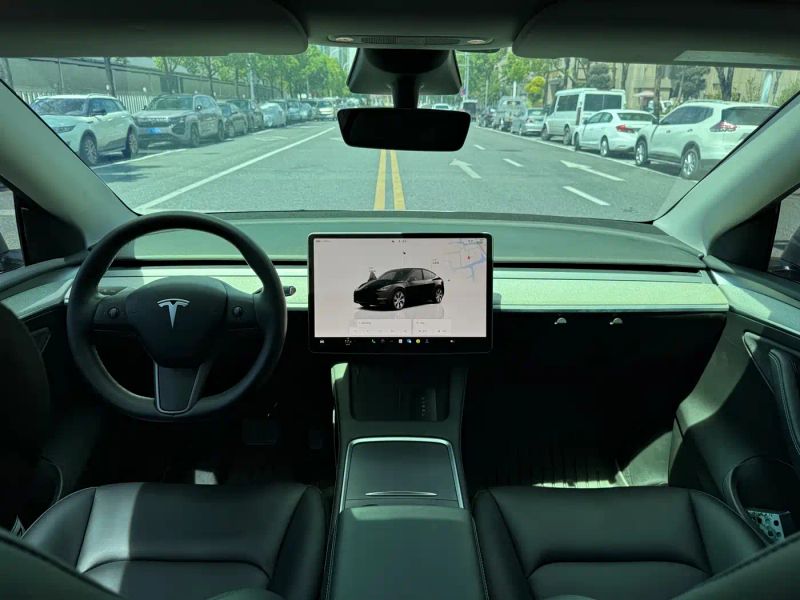 Tesla model-y