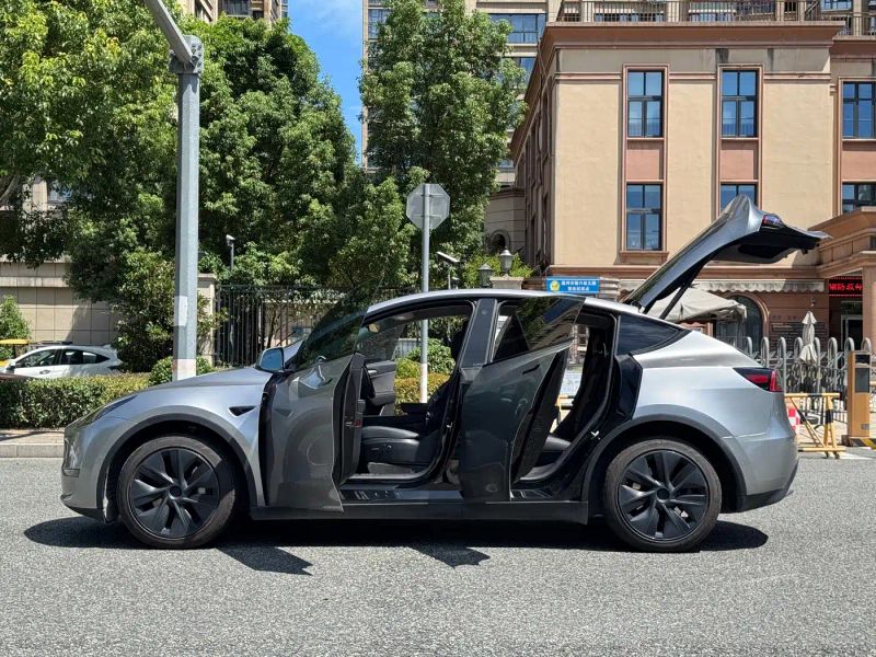 Tesla model-y