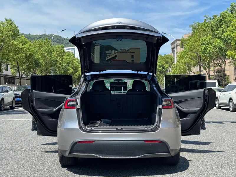 Tesla model-y