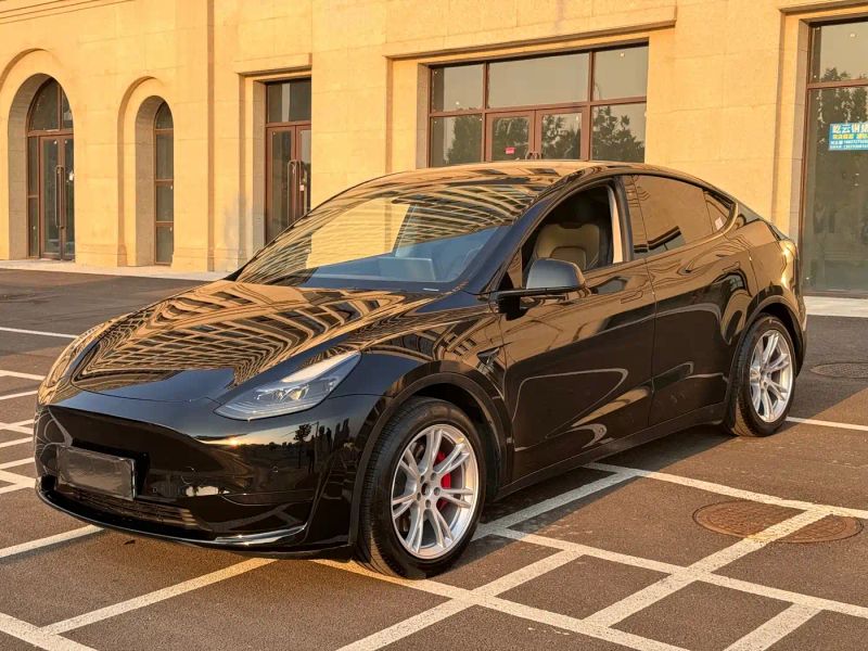 Tesla model-y