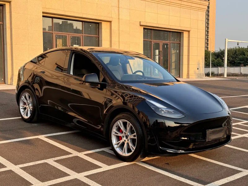 Tesla model-y