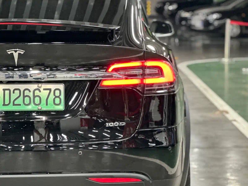 Tesla model-x