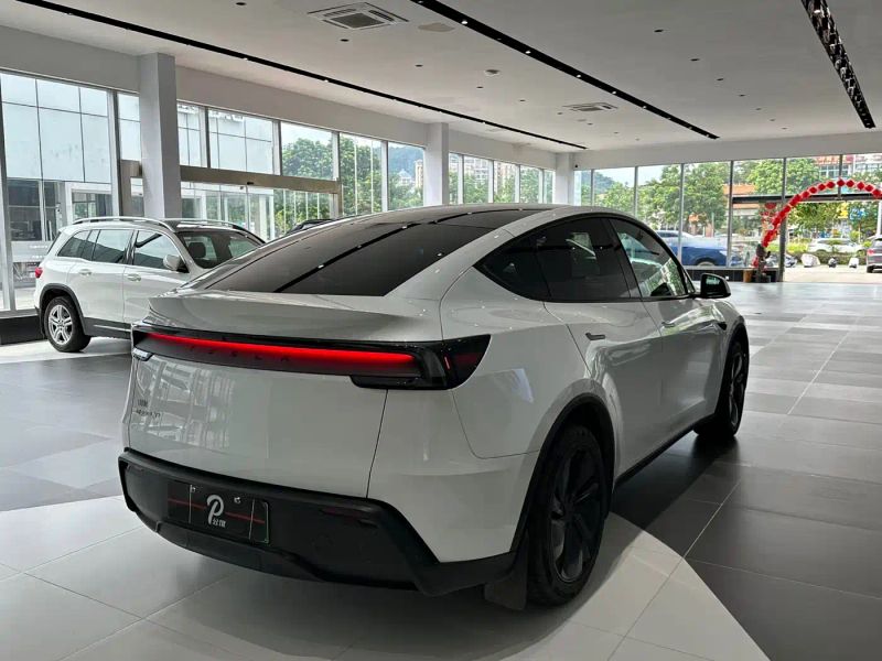 Tesla model-y