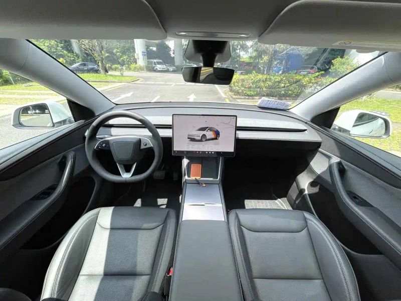 Tesla model-y