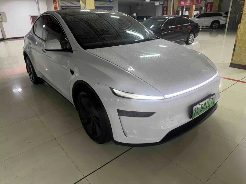 Tesla model-y