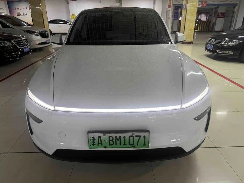 Tesla model-y