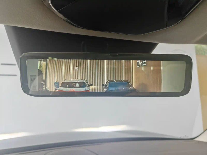 Denza n9
