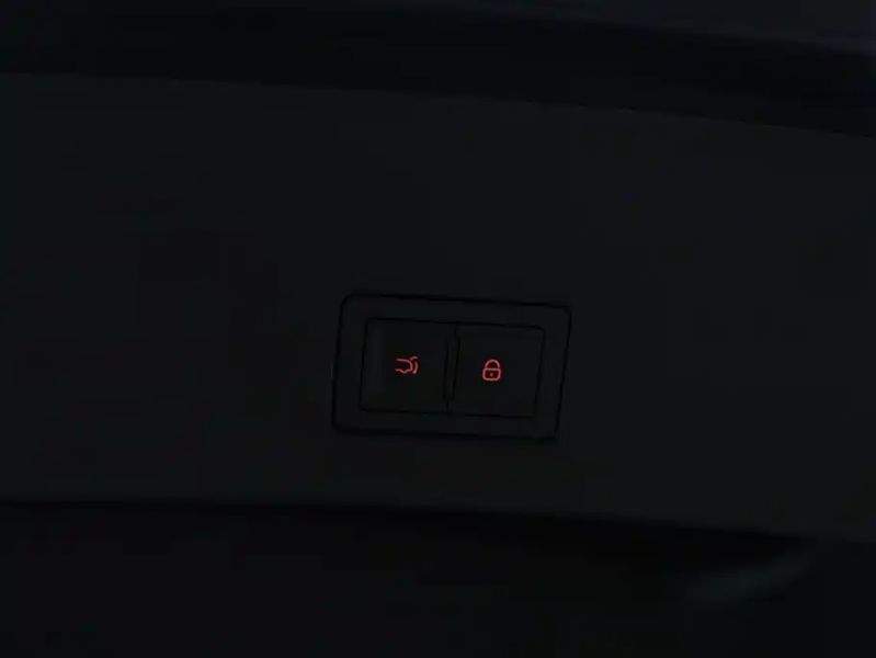 Denza n9