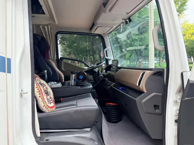 yuejin motorhome